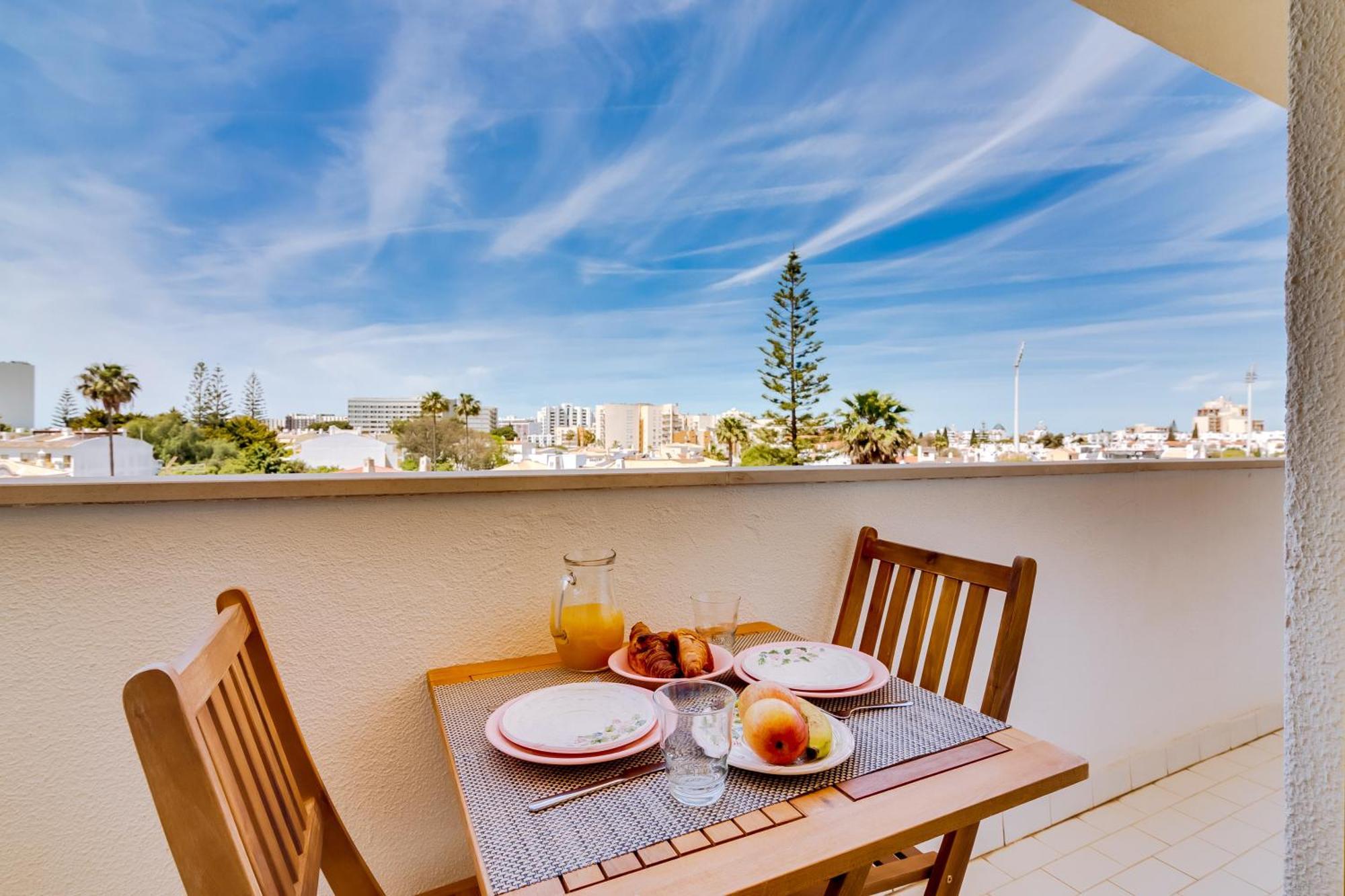 House Feliz Apartment Quarteira Exterior photo